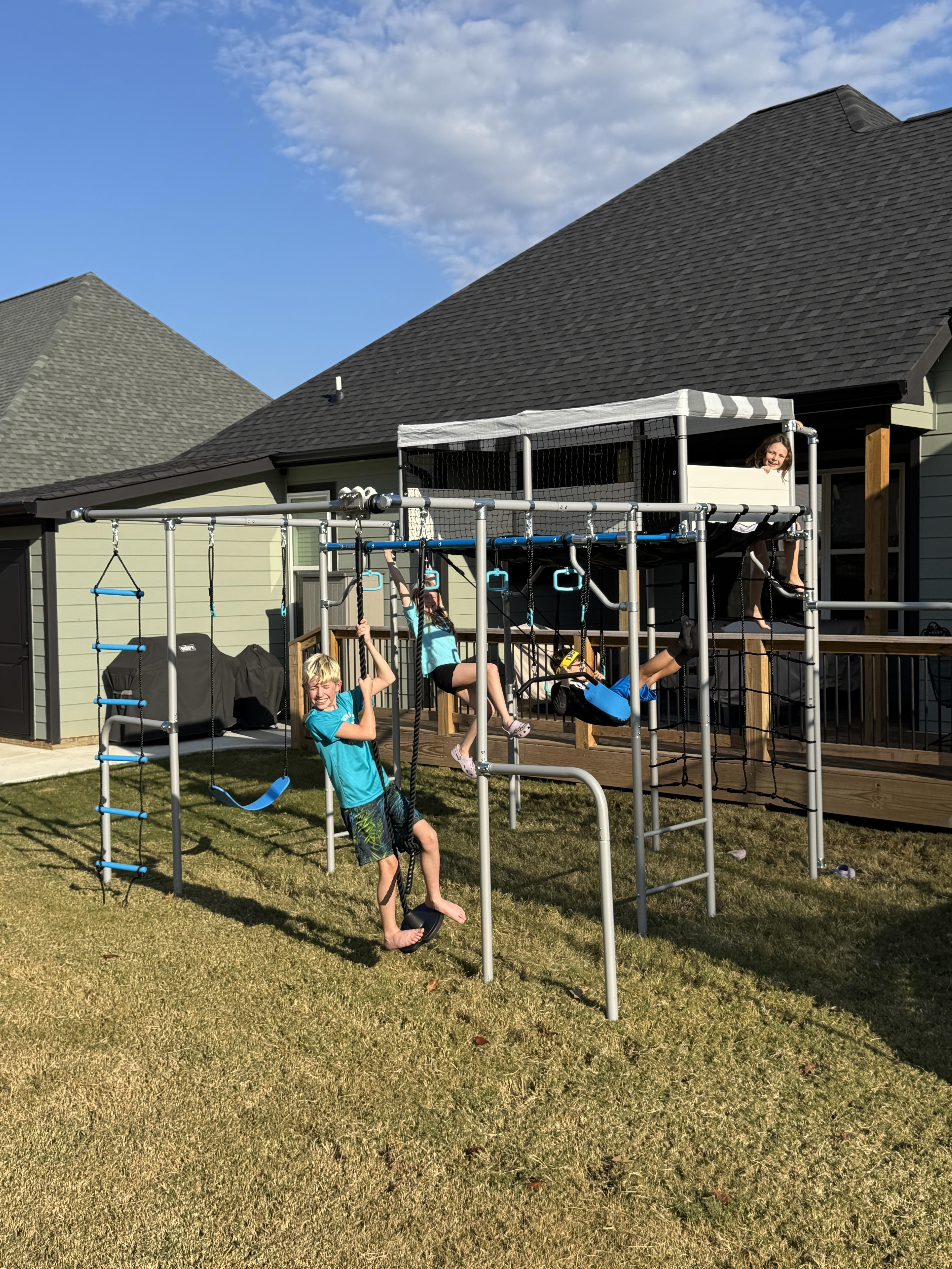 Playhouse review photo from a Growplay family